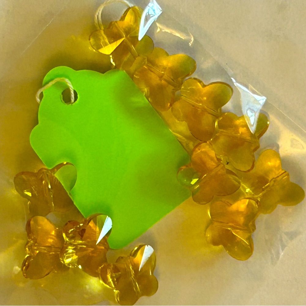 Beautiful little Crystal Butterfly Beads!!